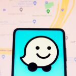 Waze will soon enable you to navigate roundabouts and locate parking garages