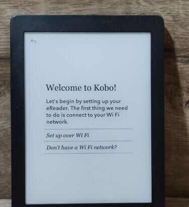 Kobo’s new eReaders include its first with color displays